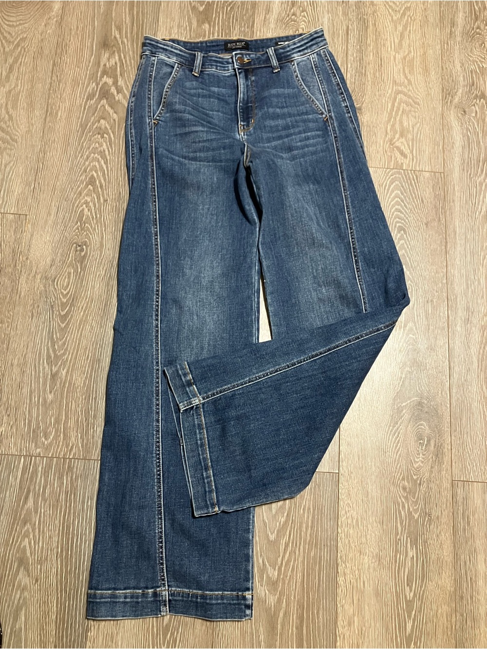 ✨Like New!✨Judy Blue  Dark Blue Denim Wide leg Jeans, Size 11/30